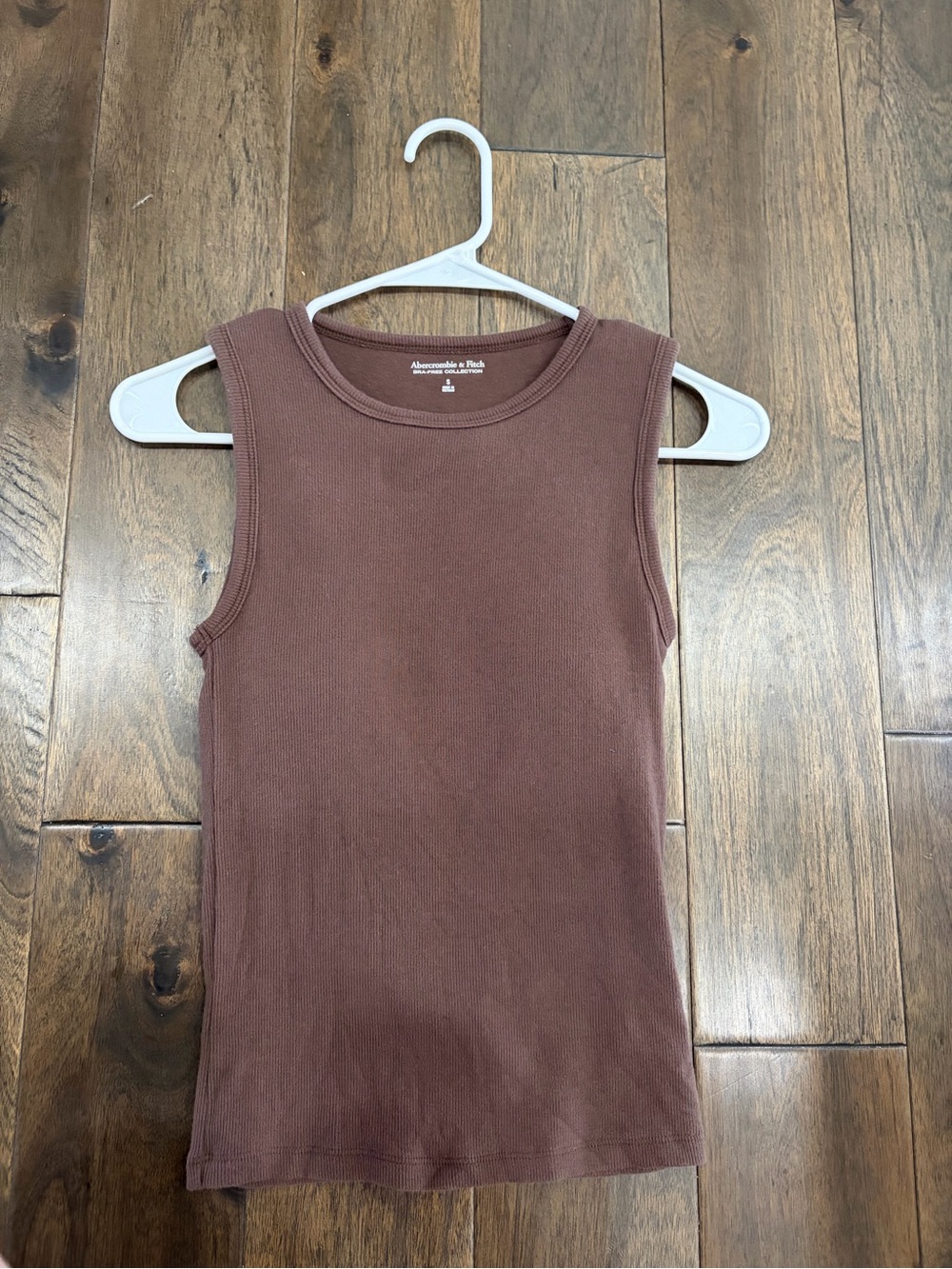 Abercrombie & Fitch Bra Free High Neck Tank